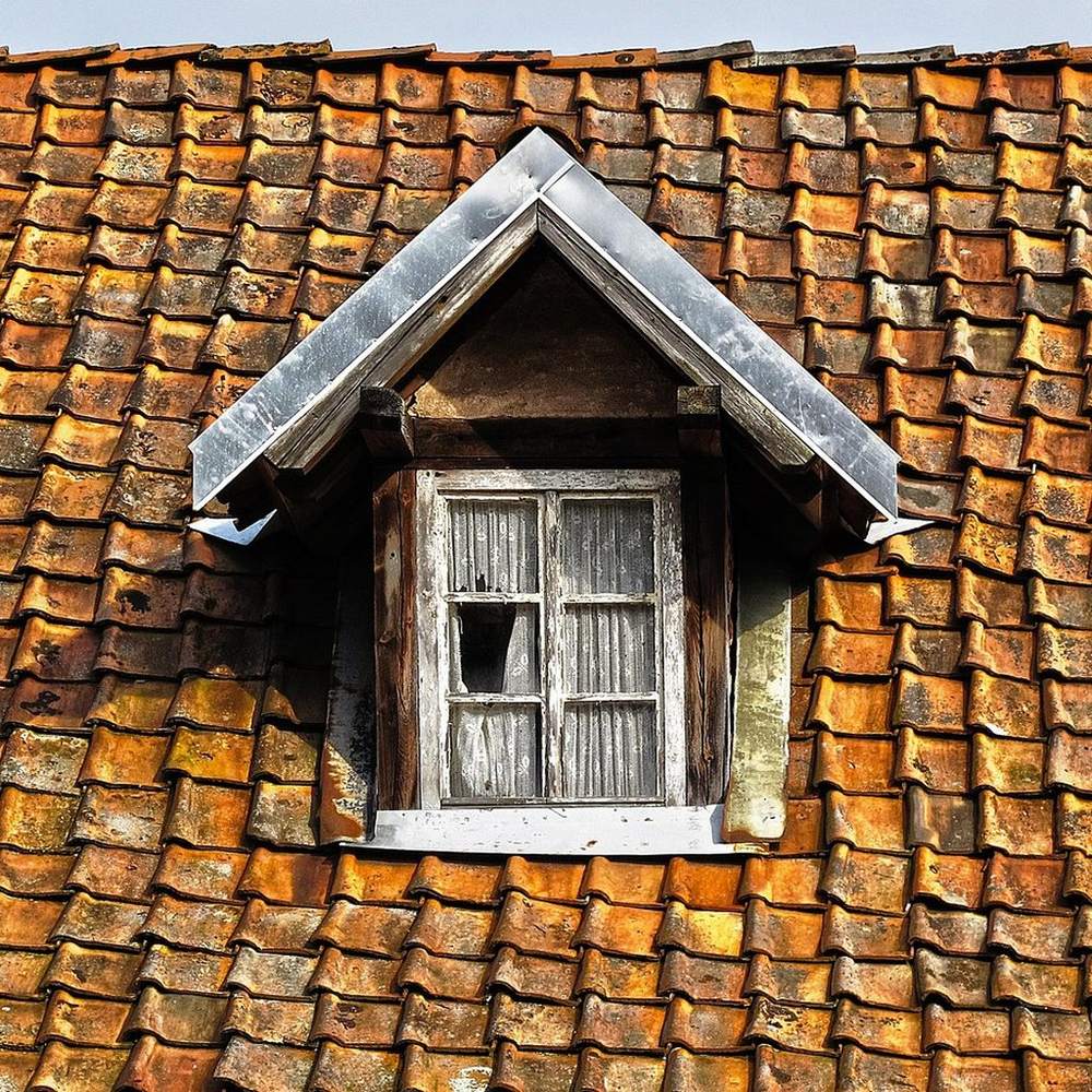 Modern metal roofing installation by professional contractors